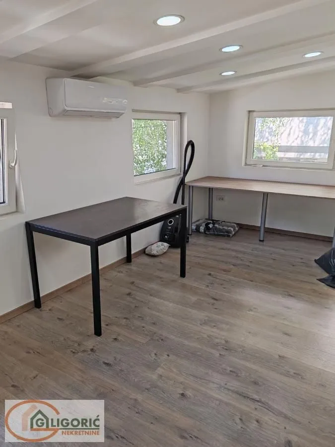 Prodaja, trosoban stan, 72m², Profesorska Kolonija, Palilula Sve Podlokacije