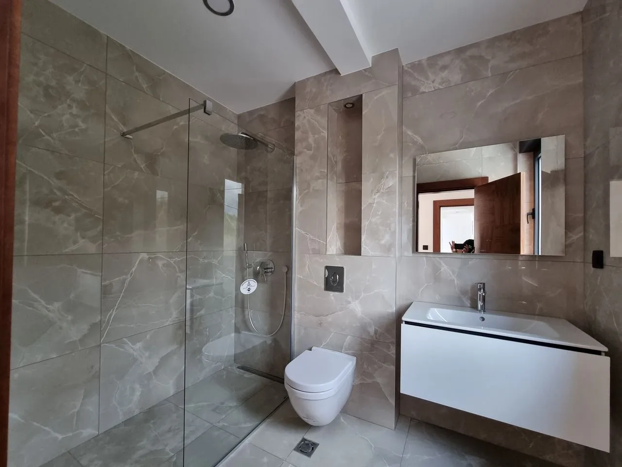 Sale, house, 490m², Tivat, Crna Gora