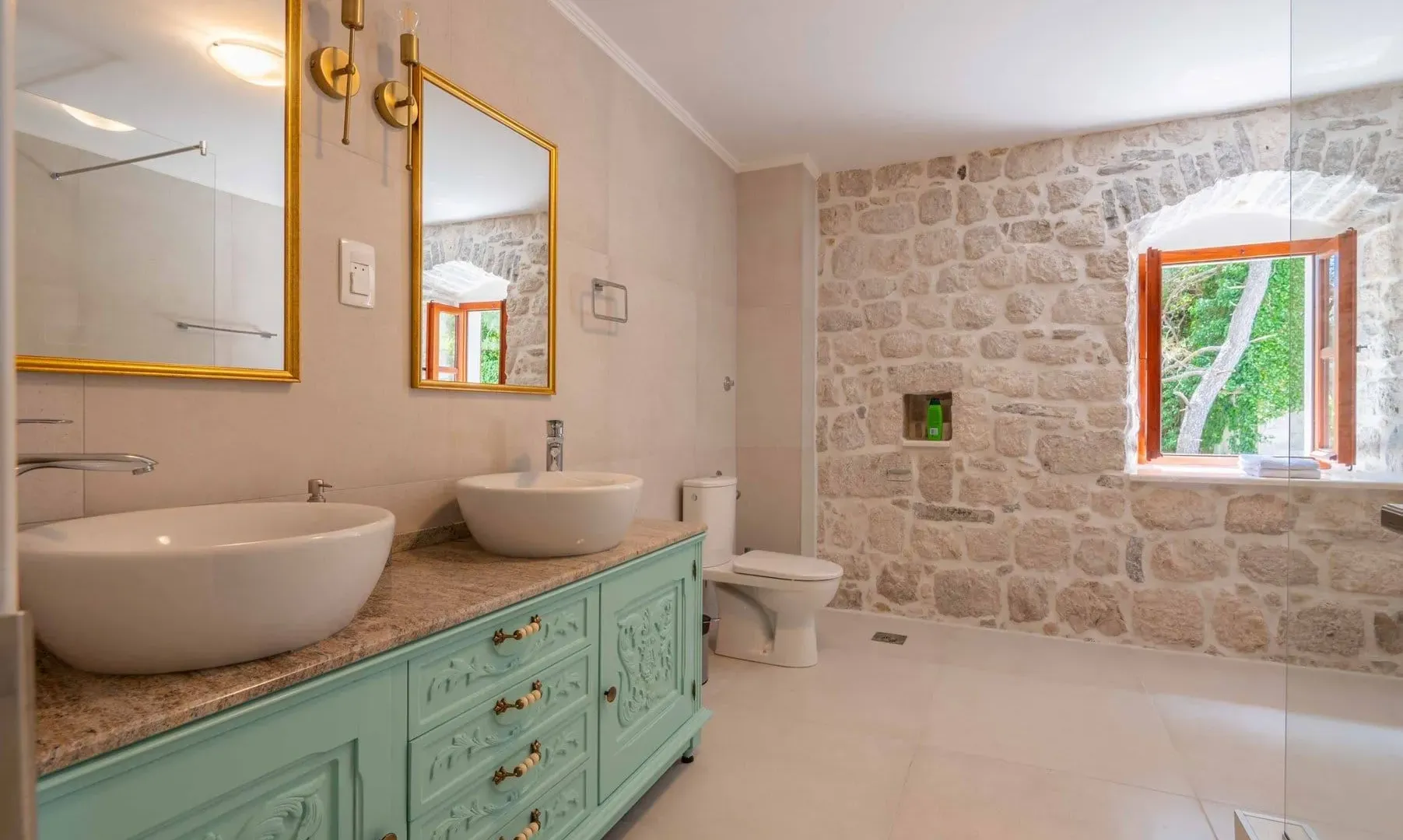 Sale, house, 415m², Dobrota, Kotor