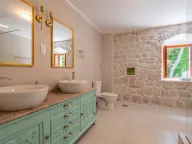 Prodaja, kuća, 415m², Dobrota, Kotor - image 22