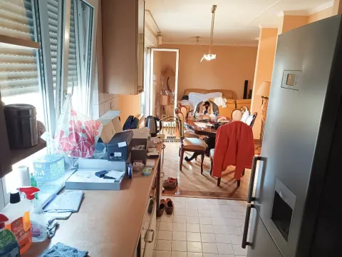 Prodaja, dvosoban stan, 96m², Stari Aerodrom, Podgorica - image 1