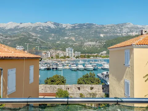 Prodaja, kuća, 268m², Budva, Crna Gora - image 6