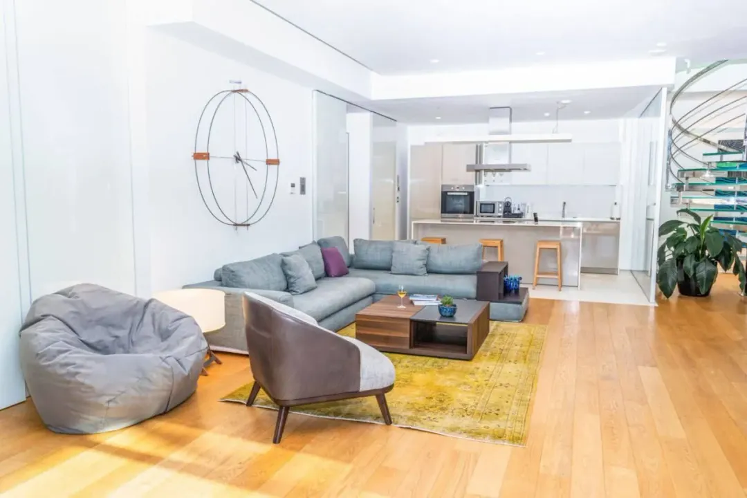 Prodaja, trosoban stan, 255m², Dukley Gardens, Budva