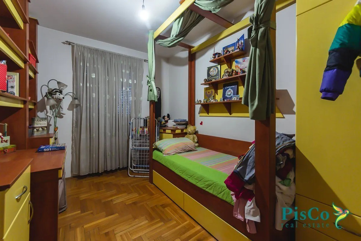 Prodaja, trosoban stan, 119m², Stari Aerodrom, Podgorica