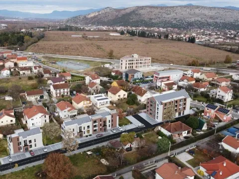 Prodaja, jednosoban stan, 62m², Gornja Gorica, Podgorica - image 1