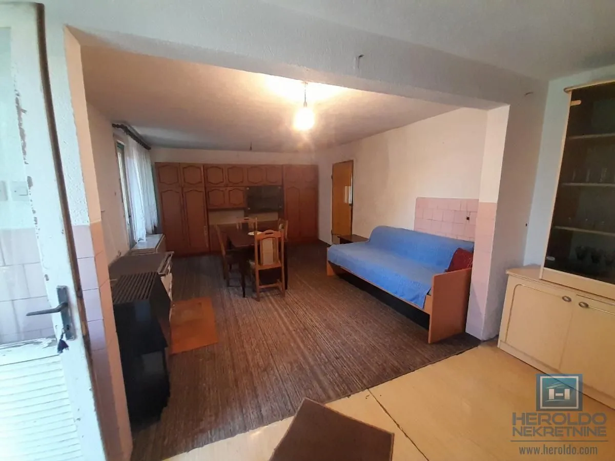 Prodaja, kuća, 200m², Glogovac, Jagodina