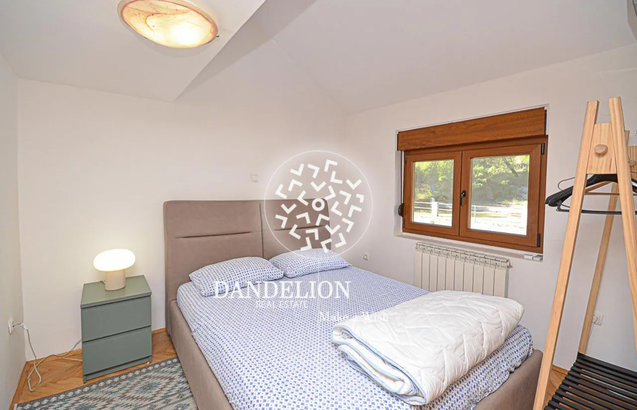 Izdavanje, stan, 300m², Gorica C, Podgorica