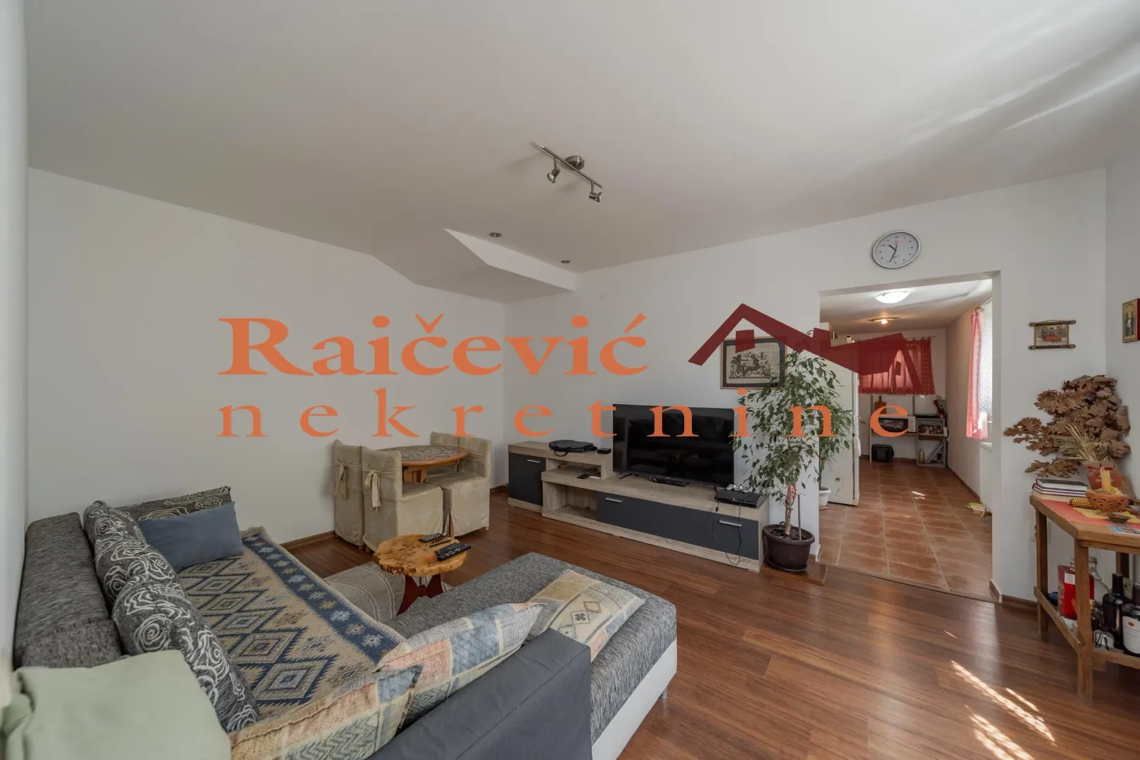 Sale, house, 260m², Resnik, Beograd