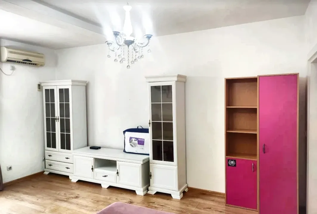 Rent, one bedroom apartment, 55m², Šušanj, Bar