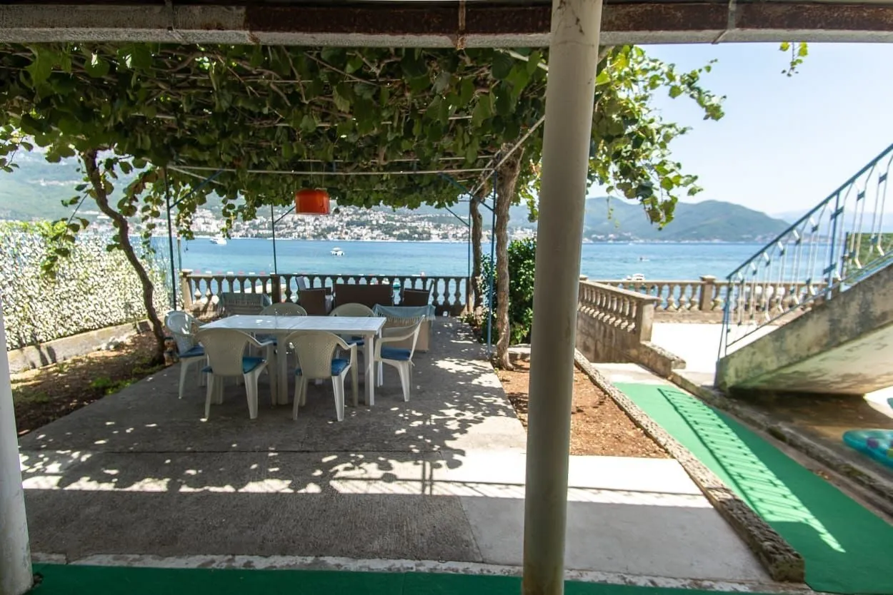 Prodaja, kuća, 120m², Sutorina, Herceg Novi