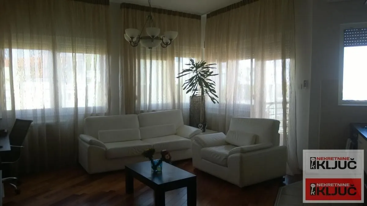 Prodaja, trosoban stan, 67m², Bulevar Evrope, Novi Sad Sve Podlokacije