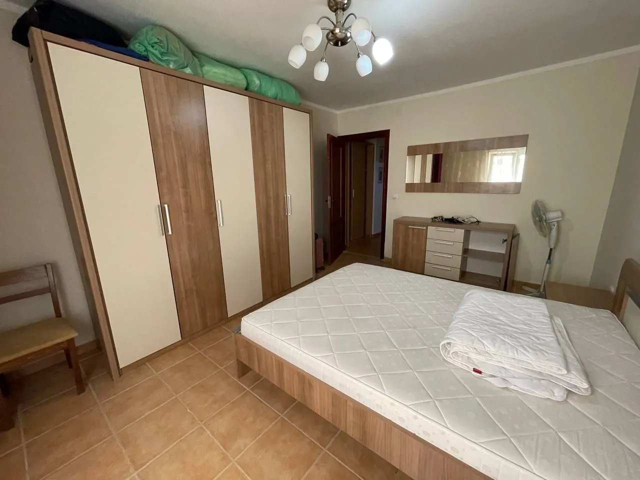 Prodaja, dvosoban stan, 85m², Lazi, Budva