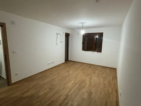 Rent, two bedroom apartment, 56m², Stari Aerodrom, Podgorica - image 3