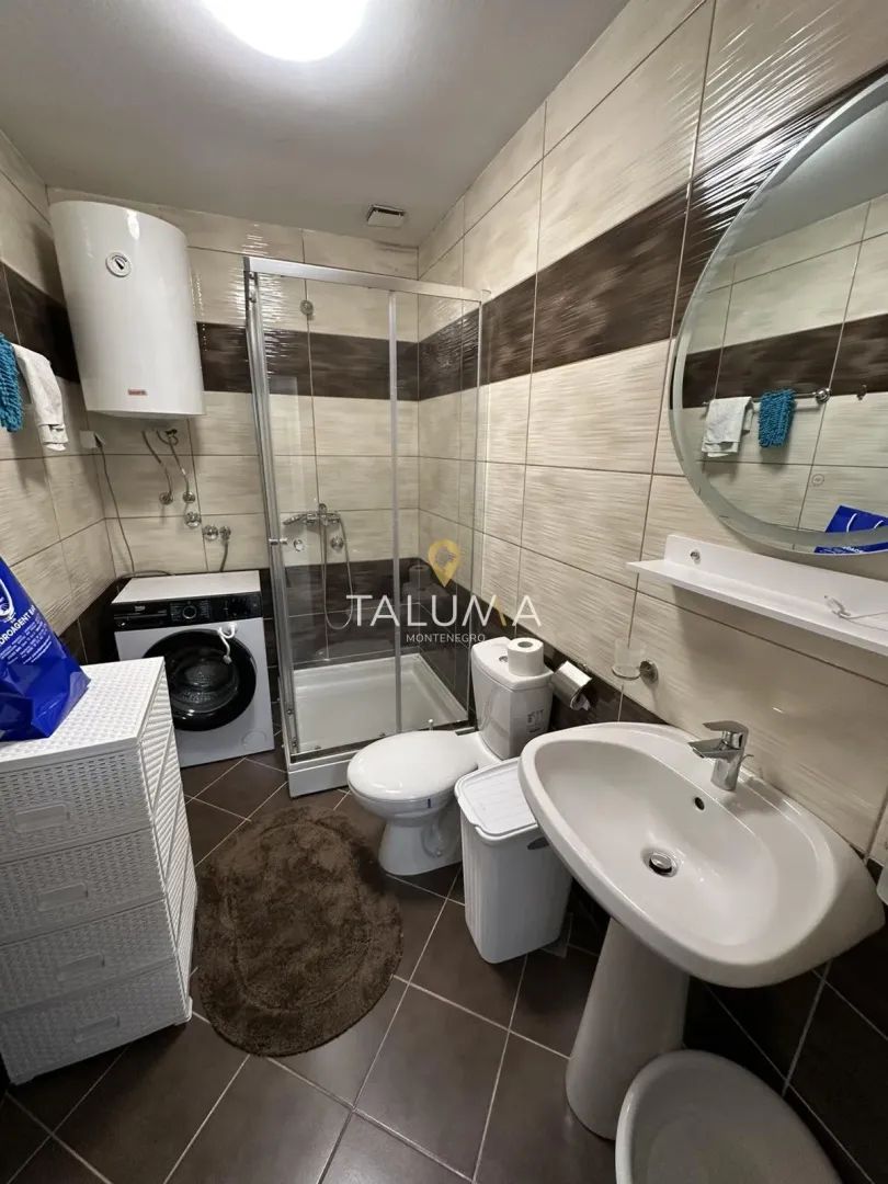 Izdavanje, jednosoban stan, 53m², City Kvart, Podgorica