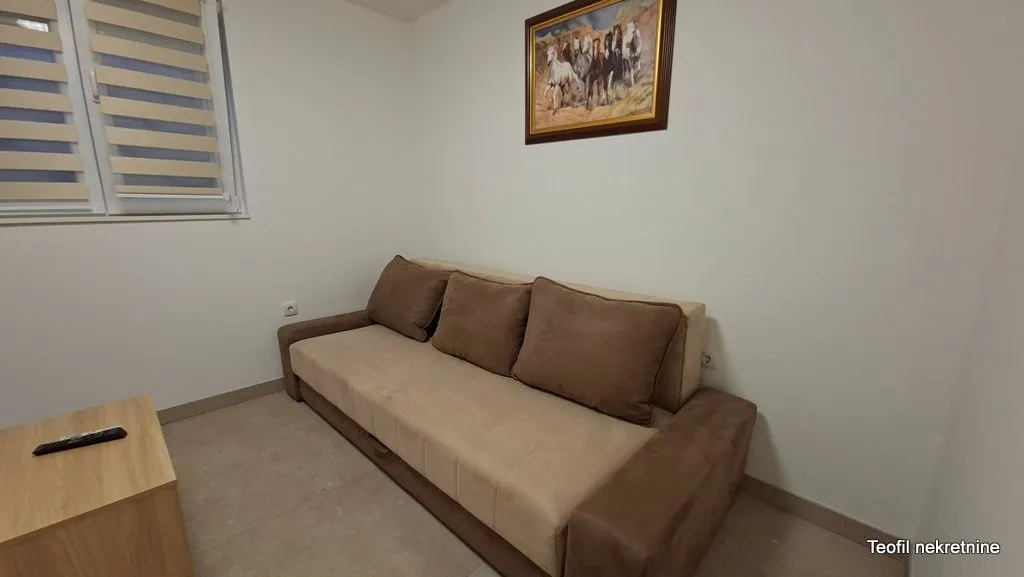 Izdavanje, trosoban stan, 65m², Kumodraž 2, Kumodraž Sve Podlokacije