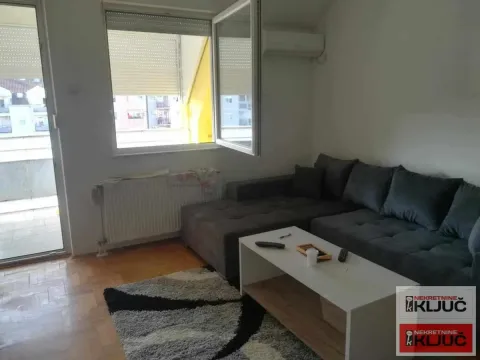 Prodaja, jednosoban stan, 32m², Nova Detelinara, Novi Sad Sve Podlokacije