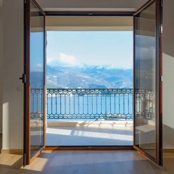 Sale, two bedroom apartment, 73m², Centar, Budva - image 1