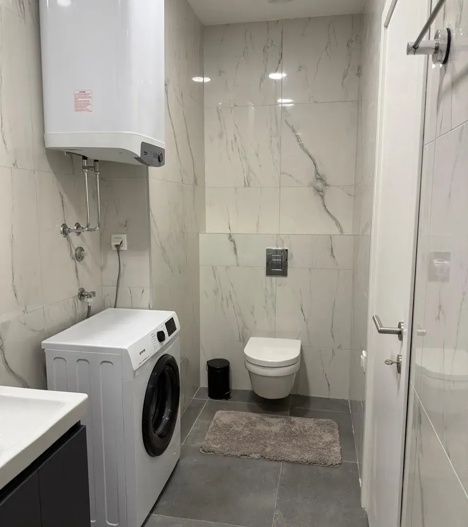 Sale, two bedroom apartment, 77m², Centar, Bar