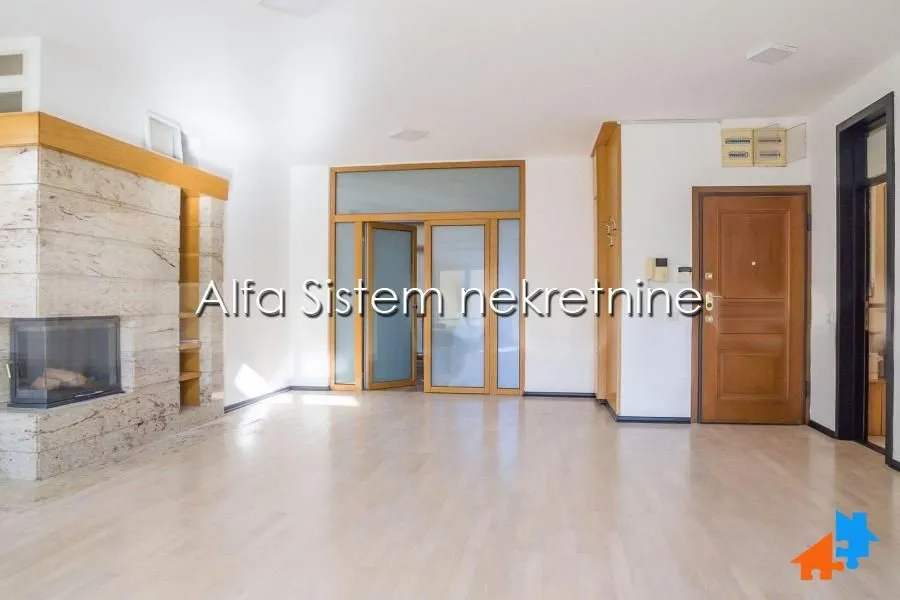 Izdavanje, četvorosoban stan, 222m², Tašmajdan, Palilula Sve Podlokacije