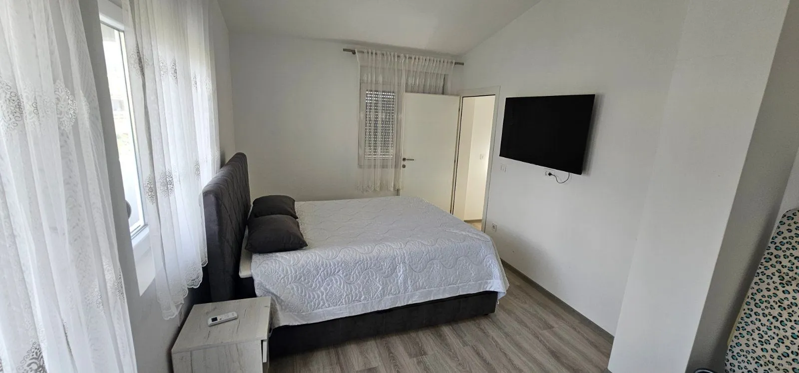 Izdavanje, kuća, 130m², Šušanj, Bar