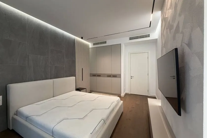Izdavanje, jednosoban stan, 71m², Beograd Na Vodi, Beograd