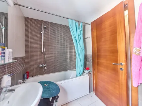 Prodaja, trosoban stan, 120m², Tološka šuma, Podgorica - image 10