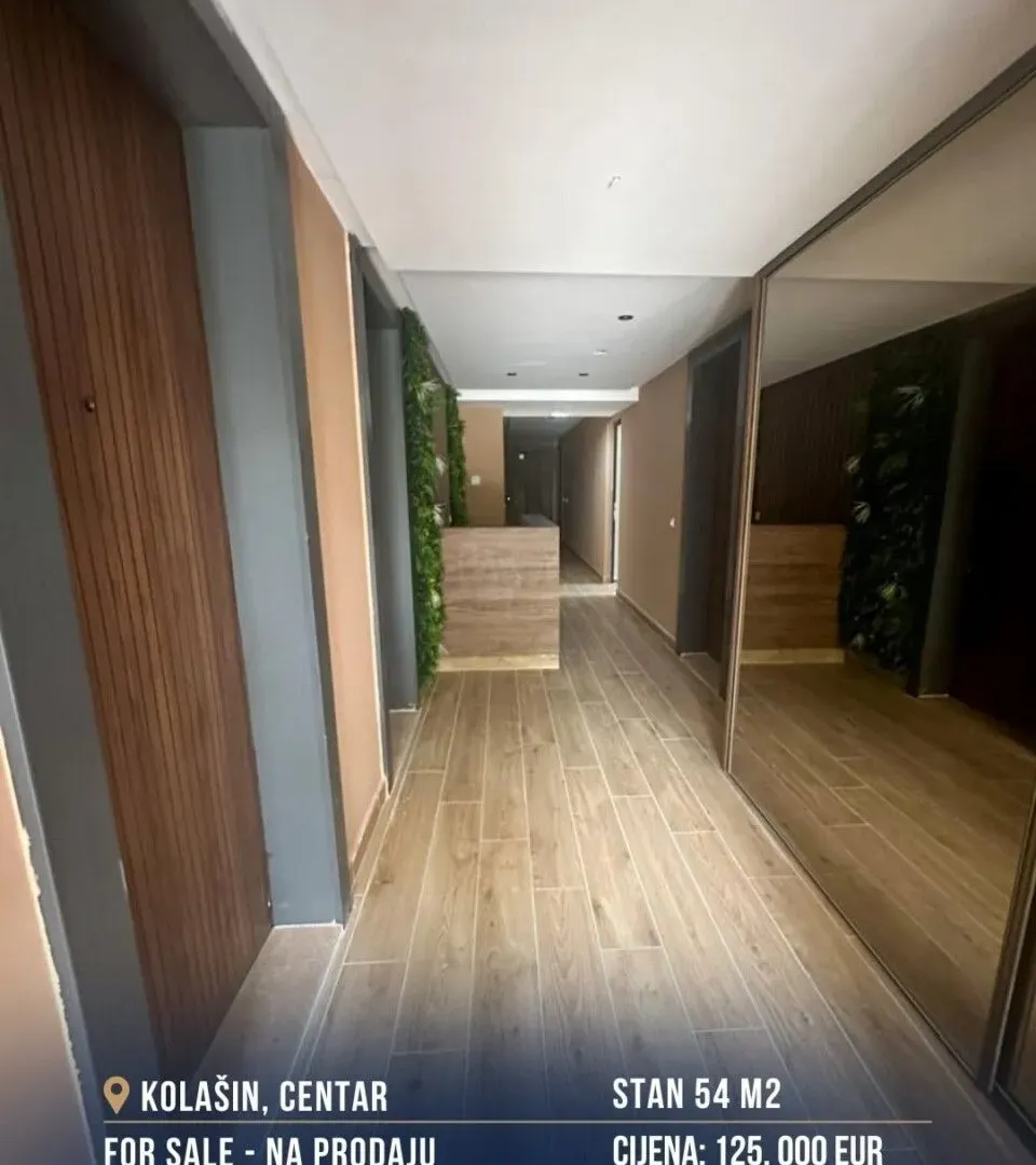 Prodaja, jednosoban stan, 54m², Centar, Kolašin