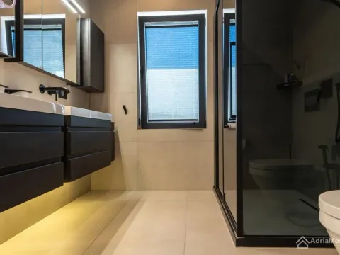 Sale, house, 180m², Kavač, Kotor - image 17