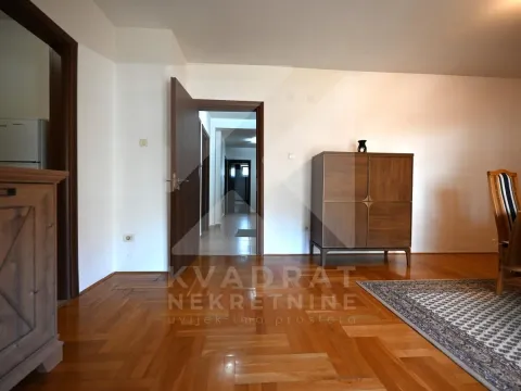 Rent, two bedroom apartment, 98m², Ljubović, Podgorica - image 6