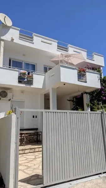 Prodaja, kuća, 199m², Bar, Crna Gora