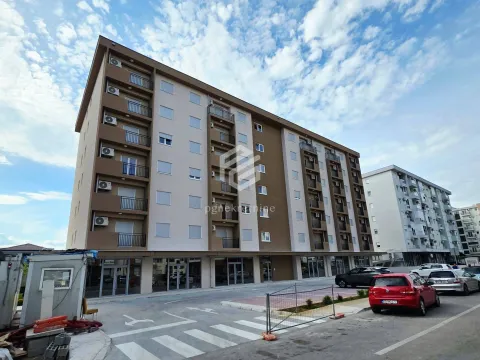 Prodaja, jednosoban stan, 42m², Stari Aerodrom, Podgorica - image 18