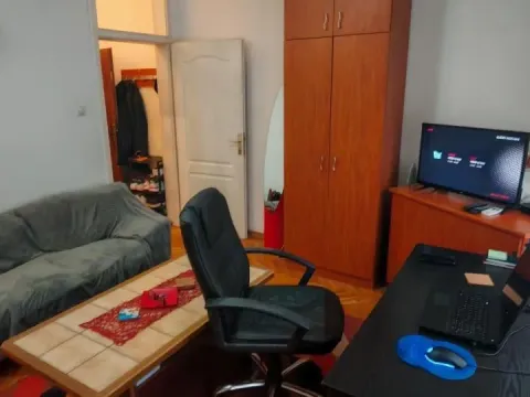 Izdavanje, jednosoban stan, 25m², Centar, Novi Sad - image 4