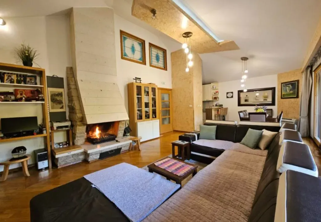 Prodaja, trosoban stan, 136m², Pod Goricom, Podgorica