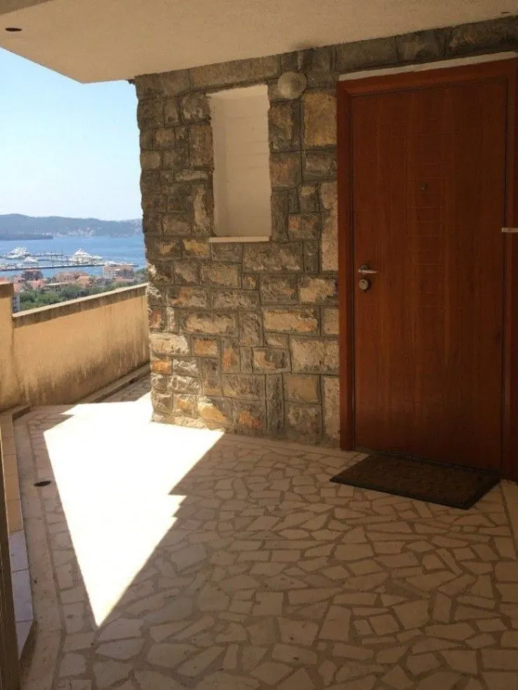 Prodaja, jednosoban stan, 50m², Donja Lastva, Tivat