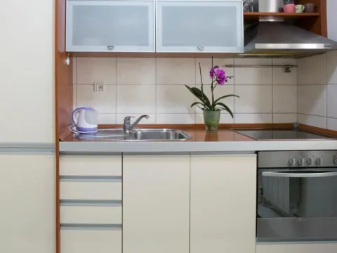 Prodaja, četvorosoban stan, 95m², Sveti Stefan, Budva - image 4