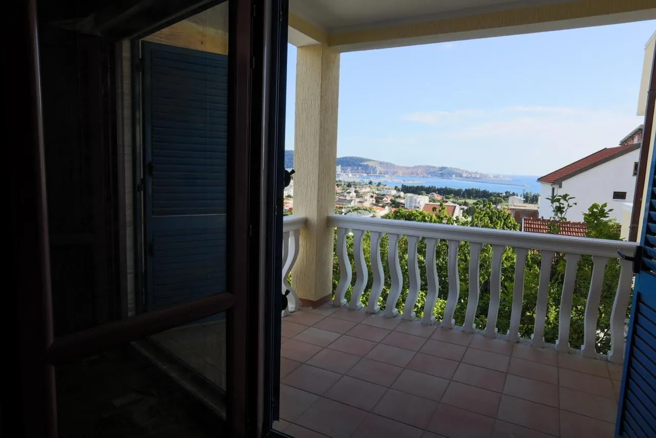 Prodaja, kuća, 400m², Bar, Crna Gora