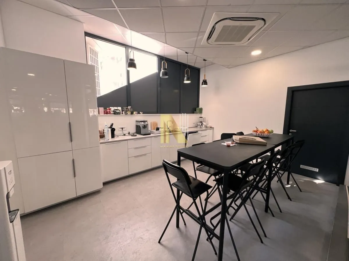 Rent, office space, 452m², Bulevar Oslobodjenja, Novi Sad Sve Podlokacije