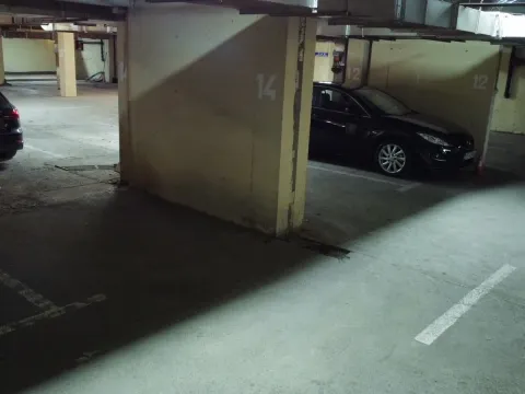 Izdavanje, parking/garaža, 15m², Blok 9, Podgorica - image 4