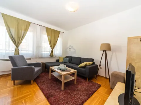 Rent, one bedroom apartment, 45m², Dalmatinska ulica, Podgorica - image 1