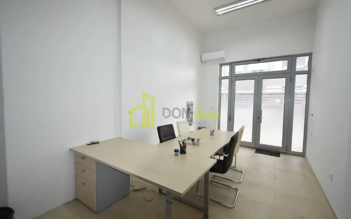 Izdavanje, poslovni prostor, 20m², Tološka šuma, Podgorica