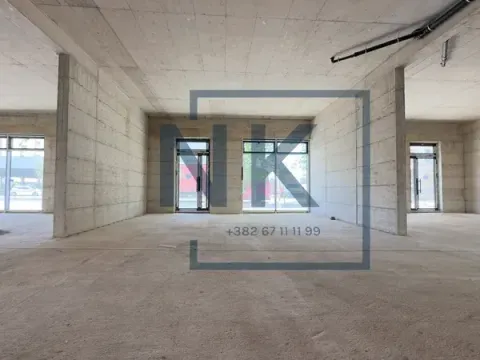 Izdavanje, poslovni prostor, 175m², City Kvart, Podgorica - image 8