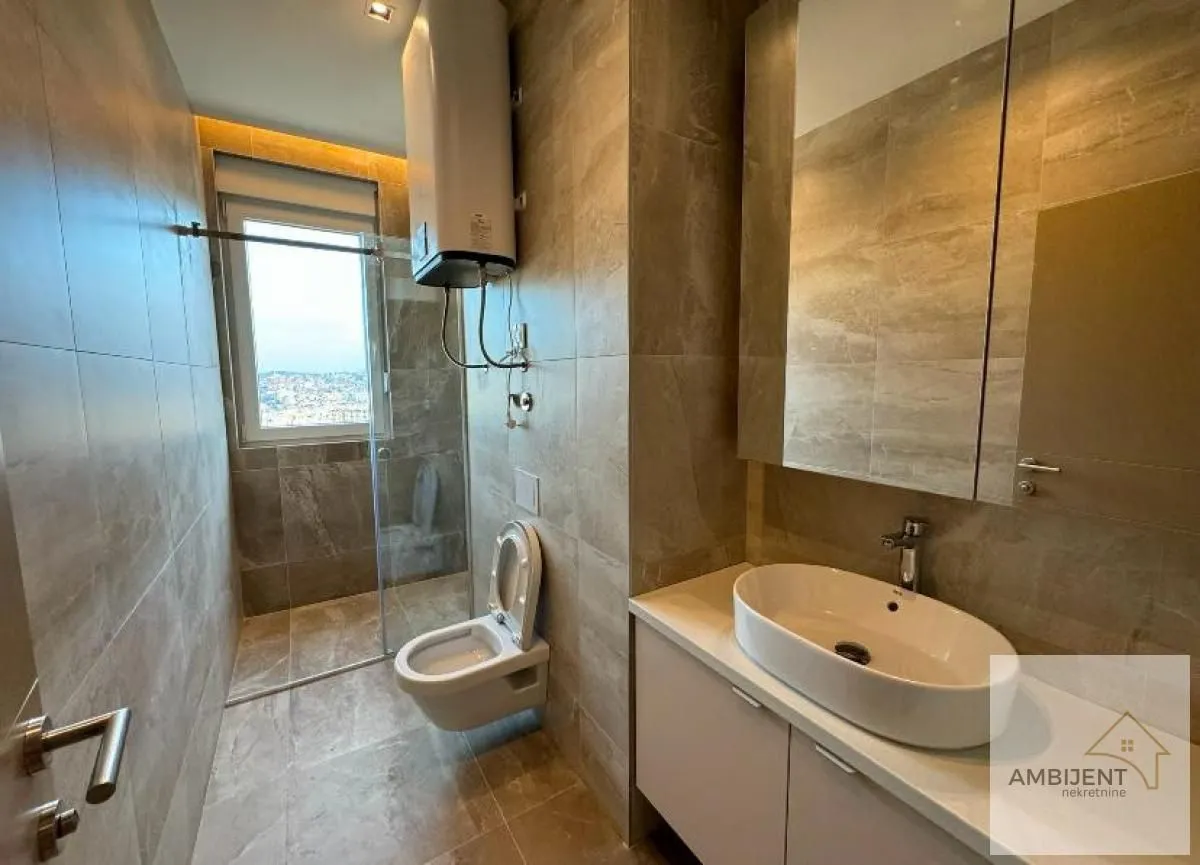 Sale, four bedroom apartment, 158m², Voždovac Sve Podlokacije, Beograd