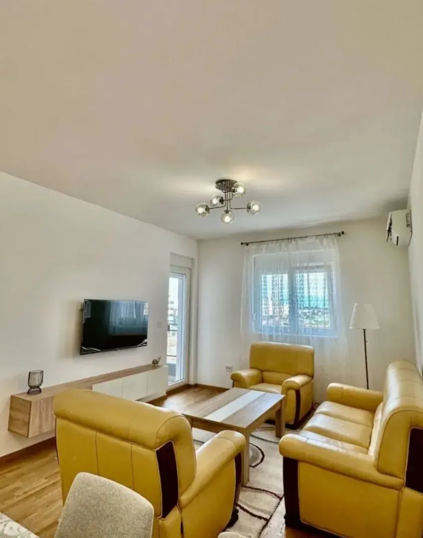 Rent, one bedroom apartment, 50m², Stari Aerodrom, Podgorica