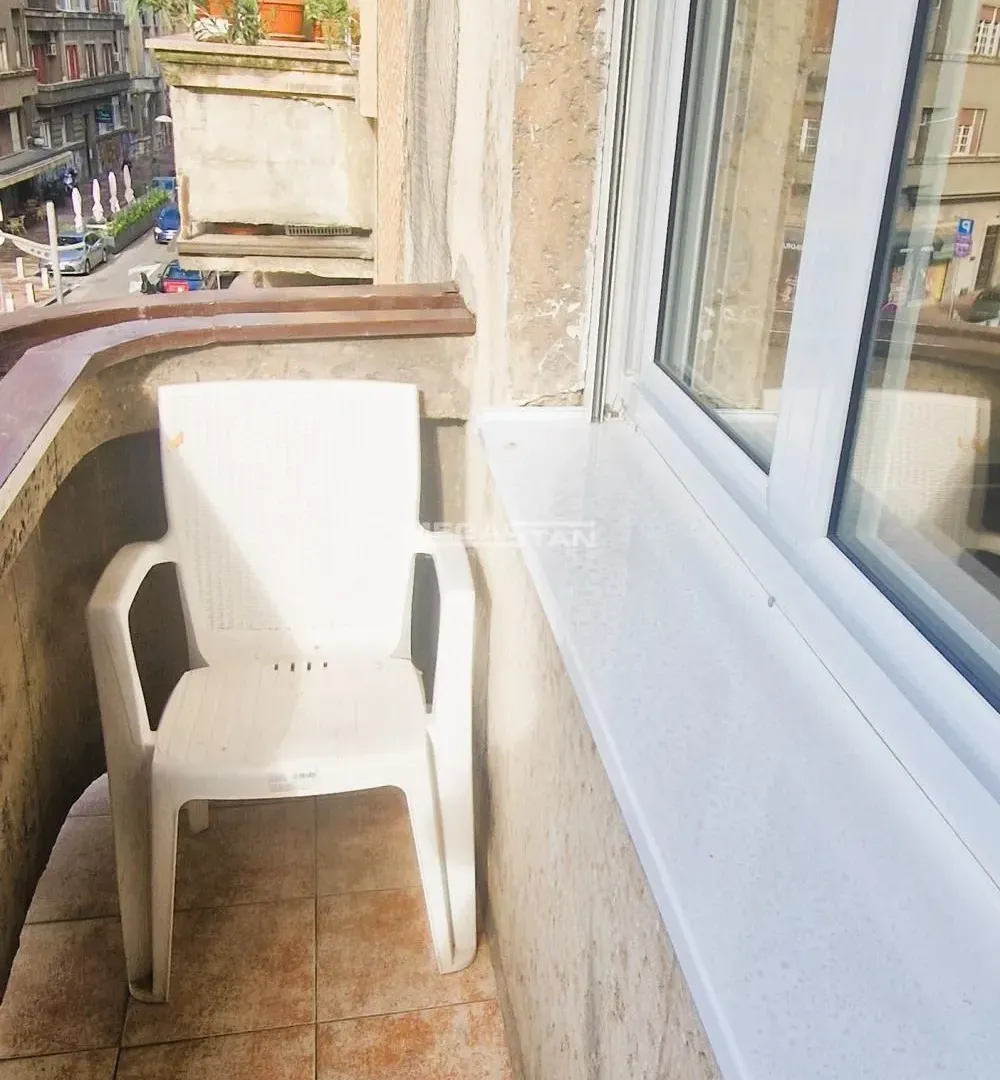 Izdavanje, dvosoban stan, 55m², Stari Grad, Beograd