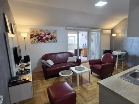 Prodaja, dvosoban stan, 75m², Bulevar Evrope, Novi Sad Sve Podlokacije - image 5