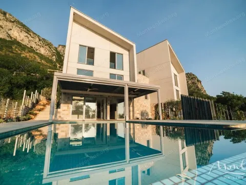 Sale, house, 227m², Tudorovići, Budva