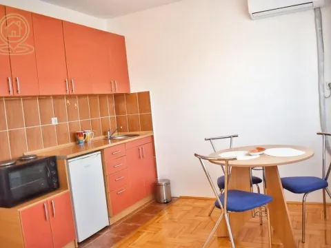 Izdavanje, jednosoban stan, 25m², Bulevar, Niš - image 3