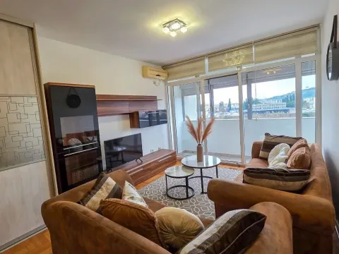 Rent, one bedroom apartment, 41m², Central Point, Podgorica - image 1