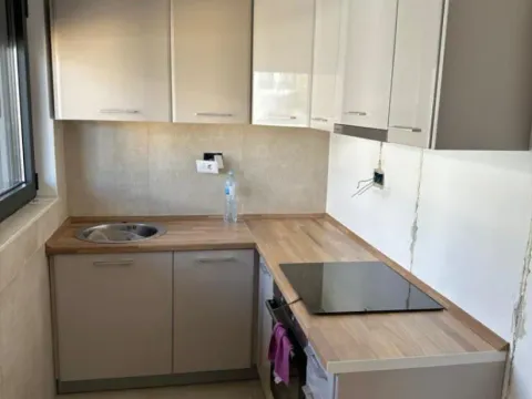 Izdavanje, trosoban stan, 100m², Zagorič, Podgorica - image 3