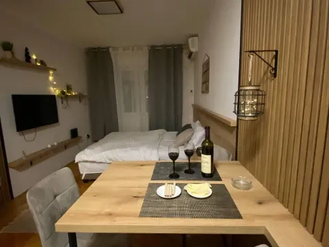 Sale, studio apartment, 24m², Blok 6, Podgorica - image 6